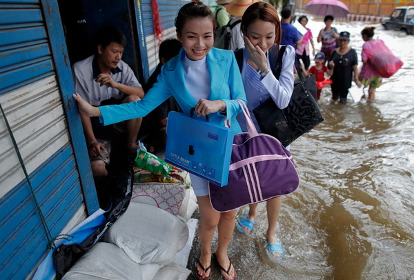 สื่ออเมริกันแพร่ภาพมหาอุทกภัยไทย 54 - แบงก์คอก อันเดอร์วอเทอร์!(2)