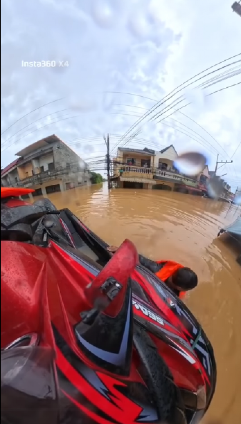 อีกเเล้ว! กู้ภัยขี่เจ็ตสกีเข้าช่วยผู้ประสบภัย ถูกยิงไล่ 4 นัด