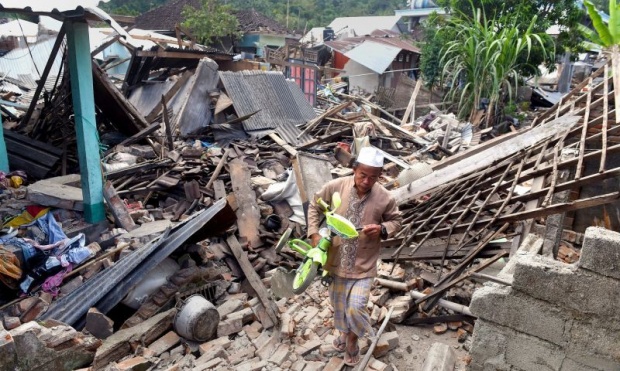 แผ่นดินไหวอินโดฯเสียหายกว่าหมื่นล้านบาท ยอดตายพุ่ง430ศพ