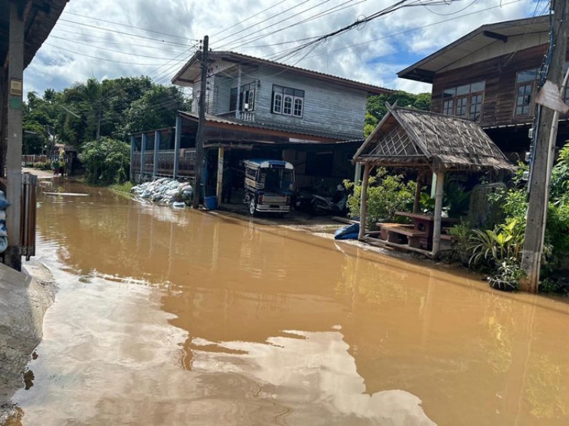 ประกาศธงแดง เตือนแม่น้ำโขงขึ้นต่อเนื่อง สูงกว่าตลิ่ง 2 เมตร