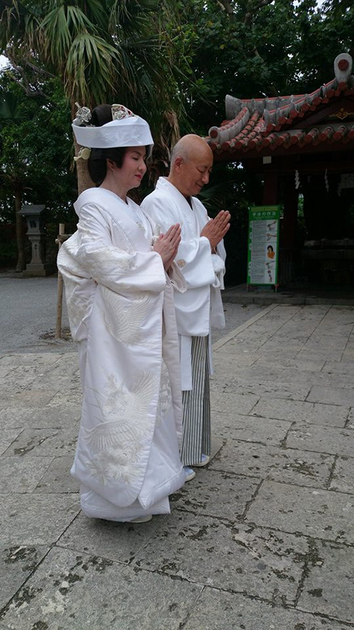 แอน-มิตซูโอะวิวาห์หวานชื่น! ตามศาสนาชินโตในวัดที่ญี่ปุ่น (ประมวลภาพ)