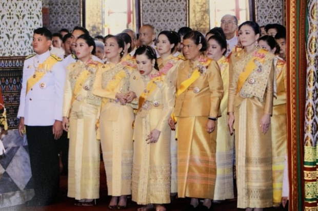 ปีติ ในหลวง เสด็จออกมหาสมาคม เนื่องในวันเฉลิมพระชนมพรรษา