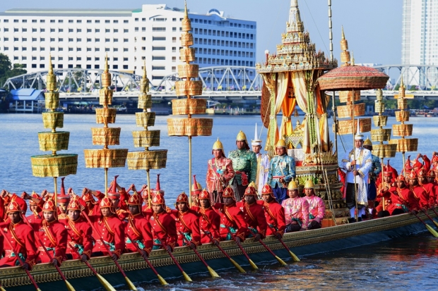 ประมวลภาพเสด็จฯ เลียบพระนครโดยขบวนพยุหยาตราทางชลมารค