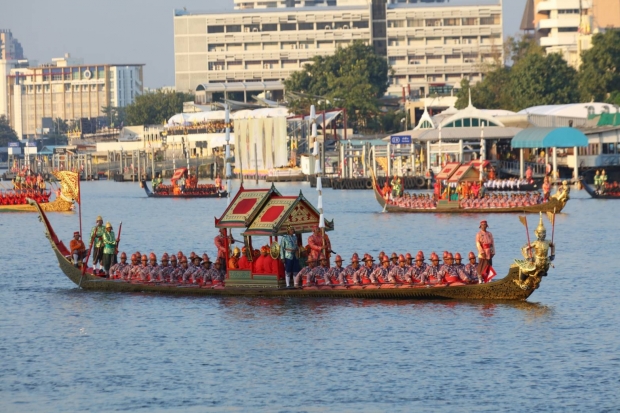 ประมวลภาพเสด็จฯ เลียบพระนครโดยขบวนพยุหยาตราทางชลมารค