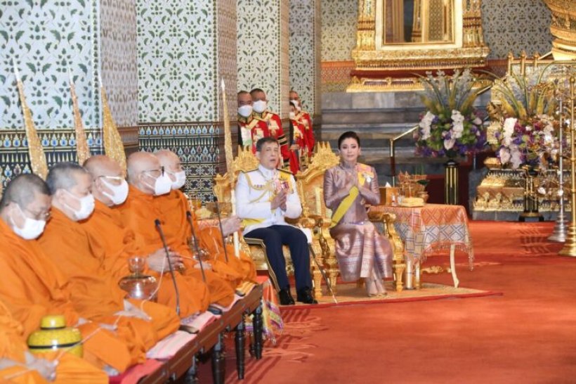 ในหลวง-พระราชินี เสด็จฯพระราชพิธีฉัตรมงคล พุทธศักราช 2565