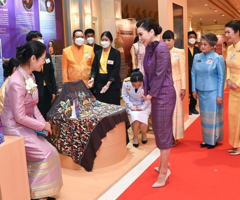 ประมวลภาพพระราชินีเสด็จพระราชดำเนินเปิดงานวันสตรีไทย