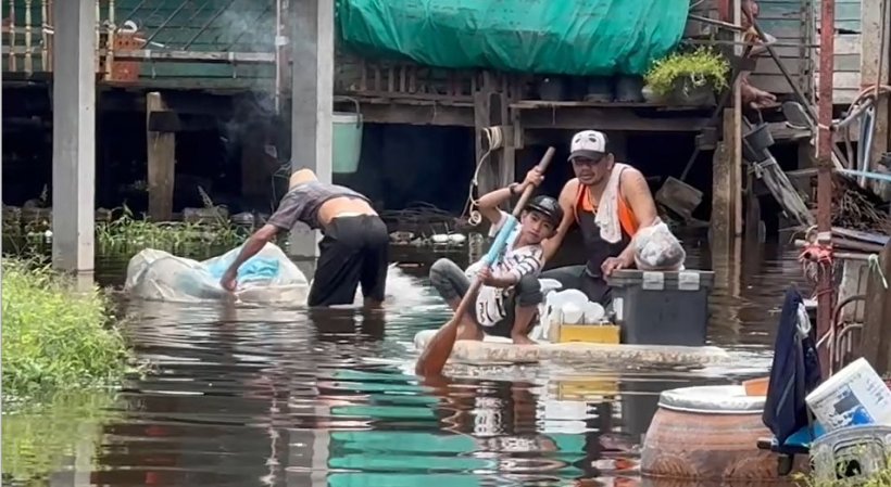 เปิดภาพความลำบาก ชาวบ้านหัวเวียง น้ำท่วม 1 สัปดาห์แล้ว