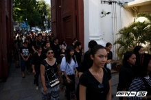 รัฐบาลเตรียมเสนอติดริบบิ้น ถวายอาลัยทดแทนการใส่ชุดขาว-ดำ