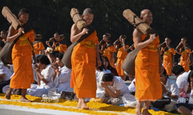 “วัดพระธรรมกาย” เปลี่ยนเส้นทางธุดงค์ ไปจัดที่อนุสรณ์สถาน