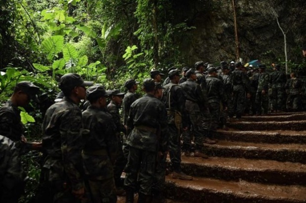 กองทัพสหรัฐ ส่งทหาร-ผู้เชี่ยวชาญ ช่วยค้นหา 13 ชีวิต ติดถ้ำหลวง