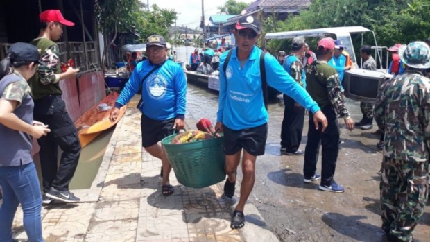 “วราวุธ” รมว.ทส. ระดมกำลังเก็บขยะหลังวิกฤติน้ำท่วมจ.อุบลฯ ได้ 12 ตันเศษ