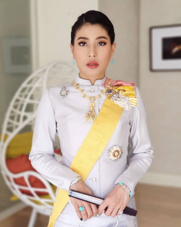 ทรงพระสิริโฉมงดงาม เจ้าฟ้าสิริวัณณวรี เสด็จเเทนพระองค์ ในการถวายผ้าพระกฐิน