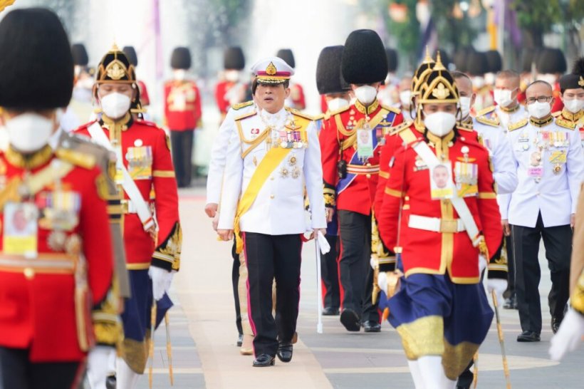   ประมวลภาพ ในหลวง-พระราชินี เสด็จฯ วันจักรี2566 พร้อมด้วยเจ้าฟ้าทีปังกรรัศมีโชติ