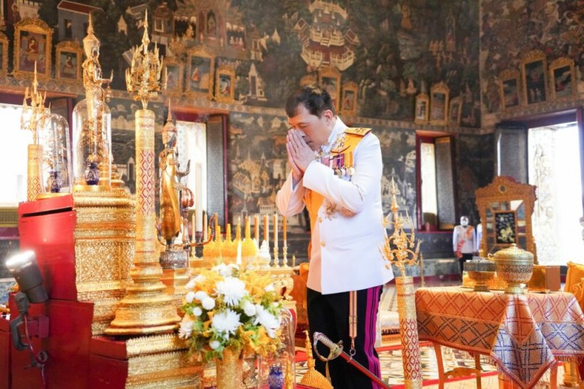   ประมวลภาพ ในหลวง-พระราชินี เสด็จฯ วันจักรี2566 พร้อมด้วยเจ้าฟ้าทีปังกรรัศมีโชติ