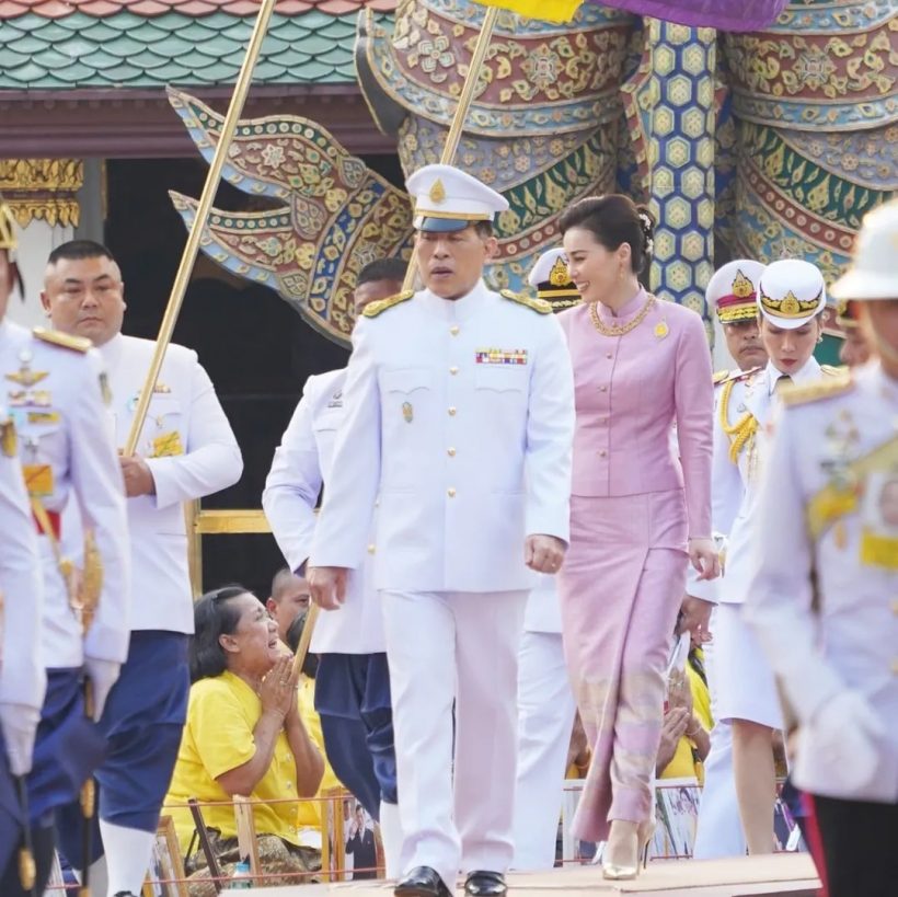 ประมวลภาพ ในหลวง-พระราชินี ทรงบำเพ็ญพระราชกุศล มาฆบูชา