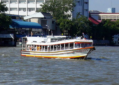 เรือด่วนเจ้าพระยาคาดก.ค.ขึ้นค่าโดยสาร2บ.