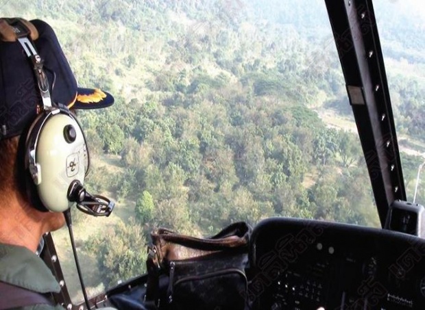 ธีรภัทรขึ้นฮ.บินสำรวจฝูงกระทิงป่ากุยบุรี
