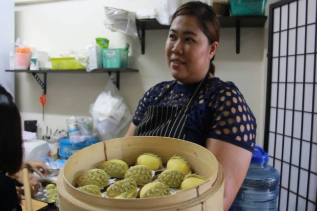 สาวกทุเรียนต้องลอง!! ซาลาเปาทุเรียนตะมุตะมิ หอมหวานอร่อย ออเดอร์ล้น ผลิตแทบไม่ทัน!