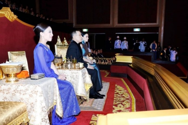 ภาพประทับใจ4พระองค์ฉายพระบรมฉายาลักษณ์ร่วมกัน ในคอนเสิร์ตเฉลิมพระเกียรติ