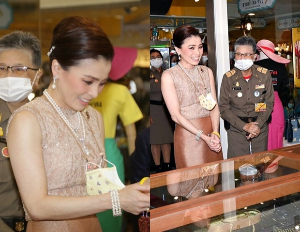 พระราชินี ทรงพระสิริโฉม ทอดพระเนตรผลิตภัณฑ์ร้าน ๑๐๙