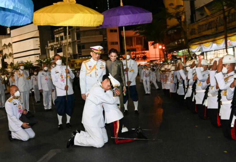 ประทับใจ เจ้าฟ้าพัชรกิติยาภาฯ ทรงกราบพระบาท ในหลวง ทรงสวมกอด เจ้าฟ้าทีปังกรฯ