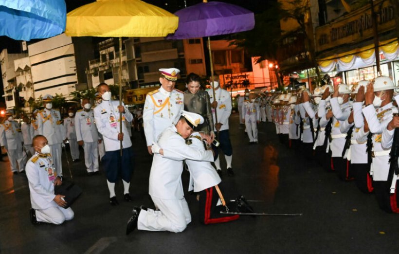 ประทับใจ เจ้าฟ้าพัชรกิติยาภาฯ ทรงกราบพระบาท ในหลวง ทรงสวมกอด เจ้าฟ้าทีปังกรฯ