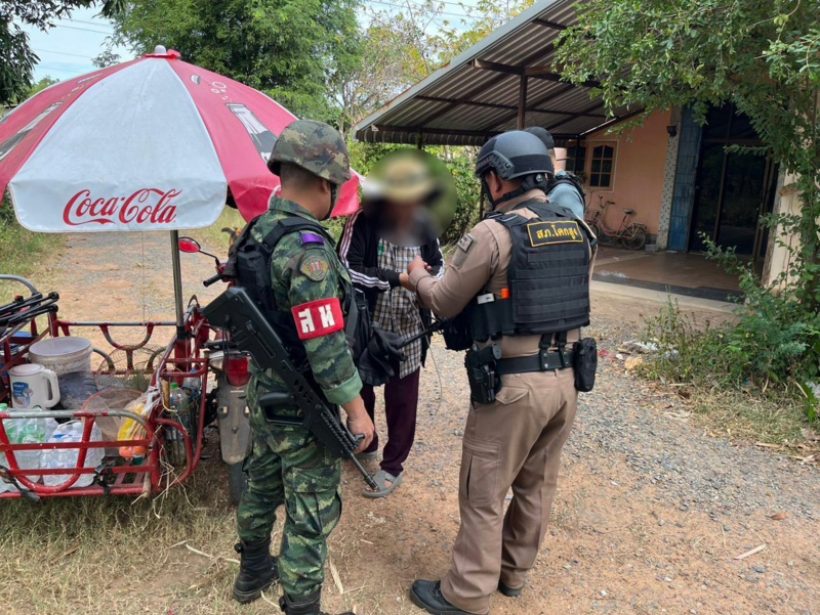 เปิดภาพนาที รวบเจ๊ลัด ส่อแววเป็นไส้ศึกให้กัมพูชา