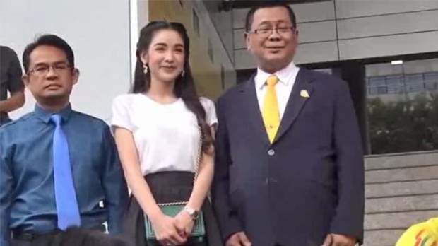 “แพท ณปภา” ยิ้มออก!! มารายงานตัวครั้งสุดท้าย! รับยังห่วงเรื่องสามี