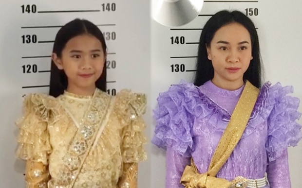 บุพเพฯฟีเวอร์!! ครูสาวเมืองชลบุรีชวนลูกศิษย์วัย11 สวมชุดไทยถ่ายบัตรปชช. 2 คนแรกในศรีราชา