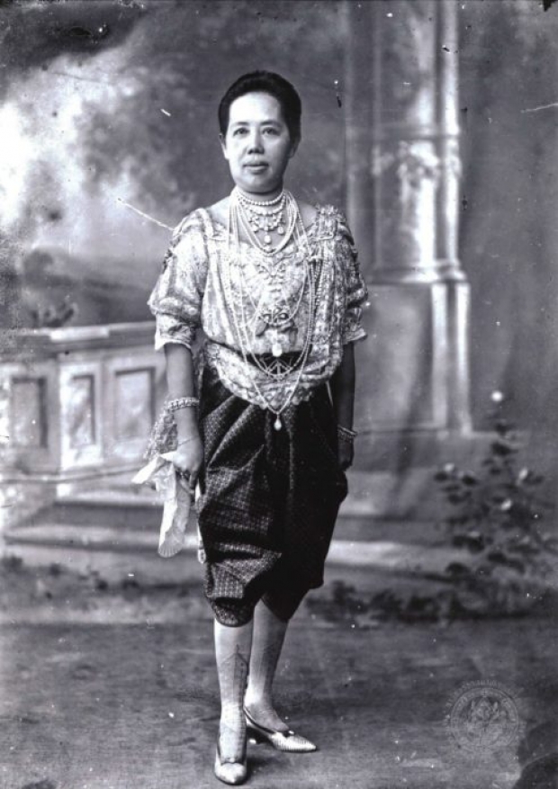 เปิดพระนาม สมเด็จพระอัครมเหสี พระราชินี ทุกรัชกาลแห่งกรุงรัตนโกสินทร์