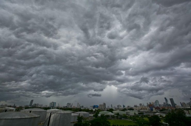 กรมอุตุฯ เตือน! ฝนถล่ม 41 จังหวัด ระวังอันตรายจากฝน