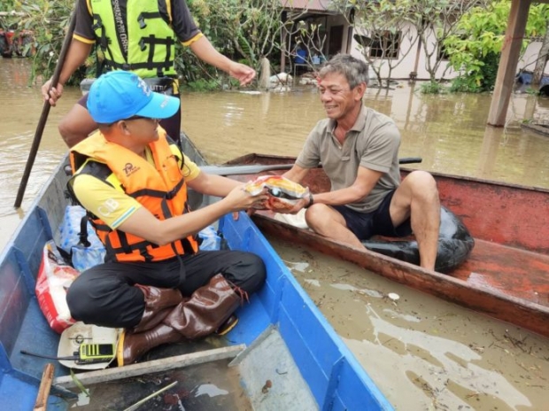 ผบ.ตร.สั่งตำรวจทุกหน่วย ลงพื้นที่ช่วยเหลือผู้ประสบน้ำท่วมโคราชในทุกมิติ