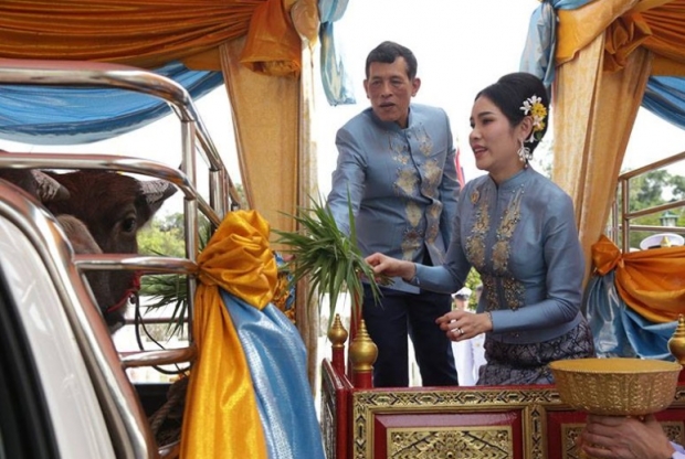  ในหลวง เสด็จบำเพ็ญพระราชกุศล วันคล้ายวันเกิด เจ้าคุณพระสินีนาฏฯ