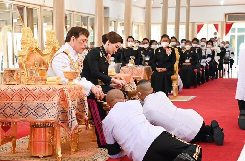 ในหลวง-พระราชินี เสด็จฯพระราชทานเพลิงศพ ม.จ.มงคลเฉลิม ยุคล