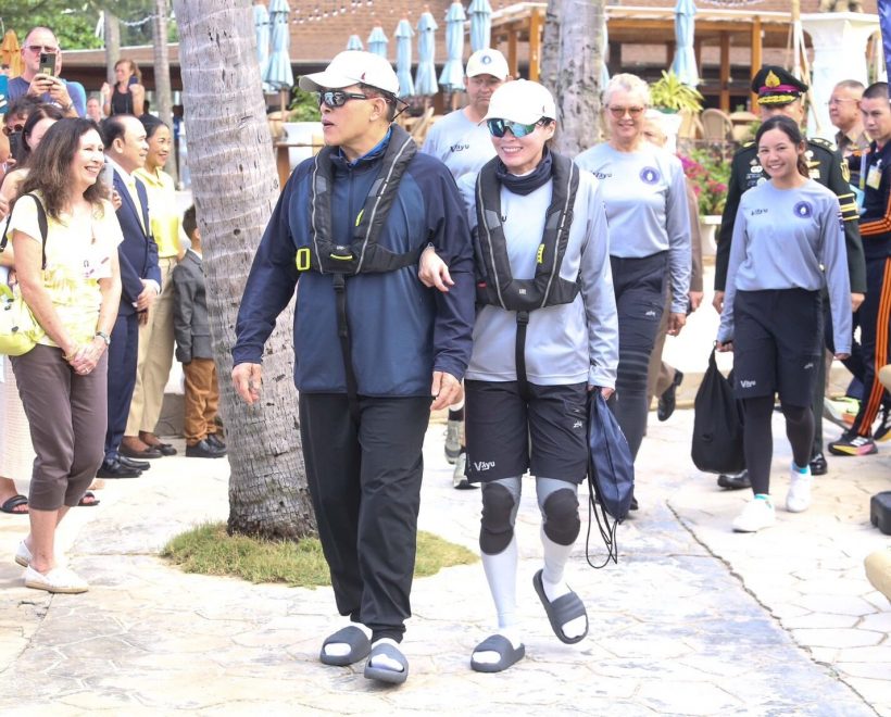 เปิดภาพ ในหลวง เสด็จฯ ส่ง พระราชินี ทรงร่วมแข่งขันเรือใบนานาชาติ