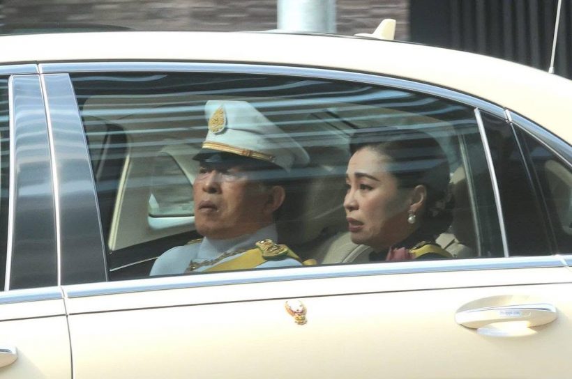 ภาพสะเทือนใจ ในหลวง-พระราชินี ทรงนำขบวนเชิญพระศพ เจ้าฟ้าพัชรกิติยาภาฯ