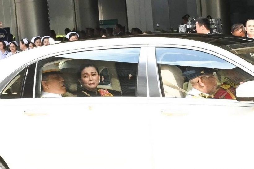 ภาพสะเทือนใจ ในหลวง-พระราชินี ทรงนำขบวนเชิญพระศพ เจ้าฟ้าพัชรกิติยาภาฯ