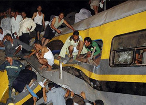 รถไฟตกรางในอินเดีย ตาย 2 เจ็บ 50