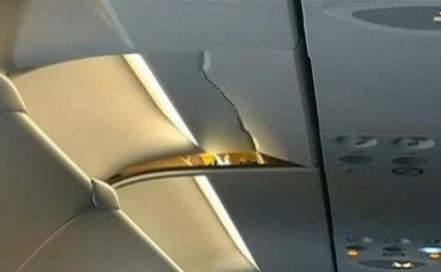 อุทาหรณ์!! เกือบตายเพราะไม่คาดเข็มขัดนิรภัยบนเครื่องบิน!!!