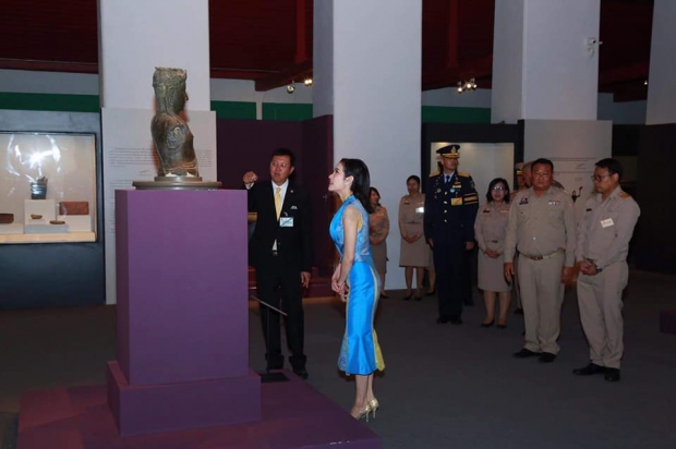 เจ้าคุณพระสินีนาฏ เยี่ยมชมพิพิธภัณฑสถานแห่งชาติ พระนคร