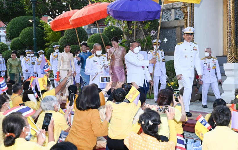 ในหลวง พระราชทานน้ำพระมหาสังข์เพชรน้อย แก่พระราชธิดา-เจ้าคุณพระ