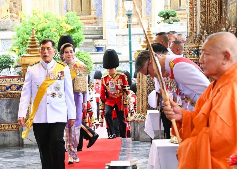 ในหลวง-พระราชินี เสด็จฯ พระราชพิธีเฉลิมพระชนมพรรษา 47 พรรษา