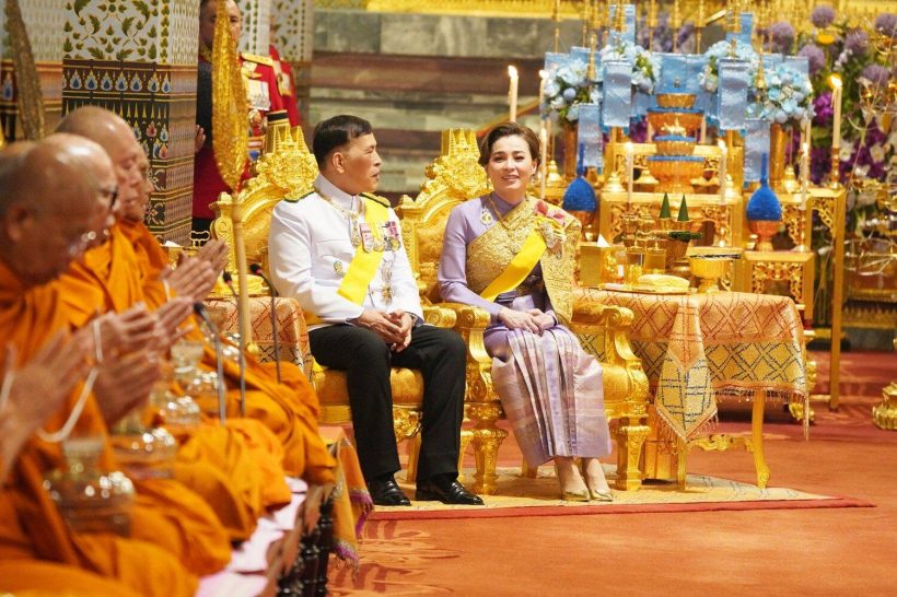 ในหลวง-พระราชินี เสด็จฯ พระราชพิธีเฉลิมพระชนมพรรษา 47 พรรษา