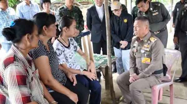 ‘พระเจ้าอยู่หัว’ ทรงรับสั่งให้ดูแลเรื่องขาเทียมและการดำรงชีพ ‘น้องวรรณวิสา’ 