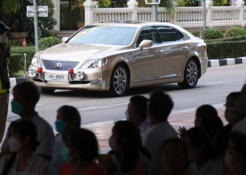  กรมสมเด็จพระเทพฯ เสด็จฯ เป็นการส่วนพระองค์ ทรงติดตามพระอาการประชวรพระองค์ภาฯ