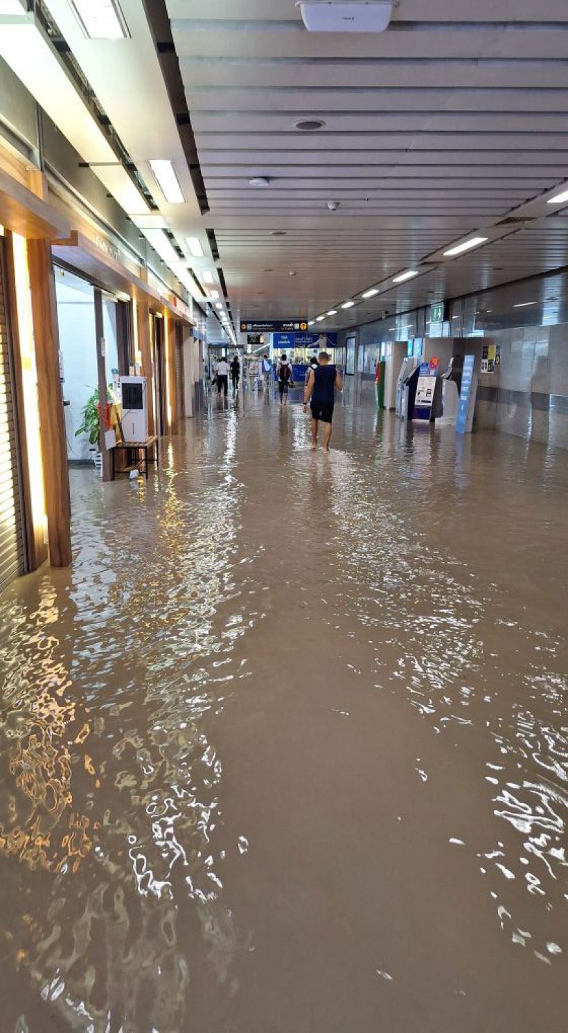 รู้แล้วสาเหตุน้ำทะลักท่วม MRT หลังฝนถล่มเมืองกรุง