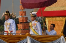 กำหนดการ”พระบรมฯ”เสด็จฯพร้อมด้วย”พล.ท.หญิง สุทิดา” ไปในการเชิญพระบรมศพ