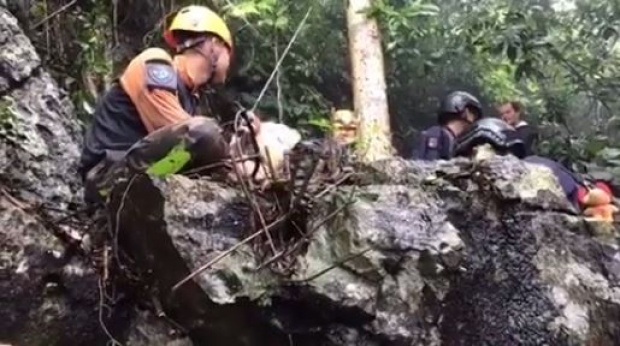 ด่วน!!! พบอีกปล่องเหนือหาดพัทยา ลุ้นปล่องใหม่ลึกถึงถ้ำหลวง ความหวังช่วย 13 ชีวิต (มีคลิป)