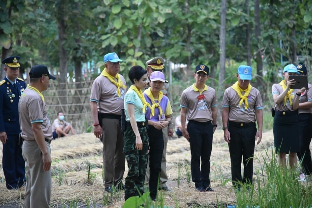 เจ้าคุณพระสินีนาฏ ติดตามโครงการโคก หนอง นา แห่งน้ำใจและความหวัง