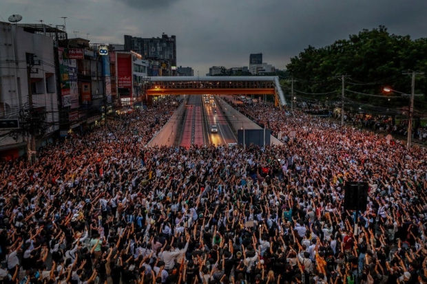 ชุมนุมแยกเกษตร ในไทย ติด 1 ใน 100 ภาพ ดีที่สุดปี 2020 ของ TIME